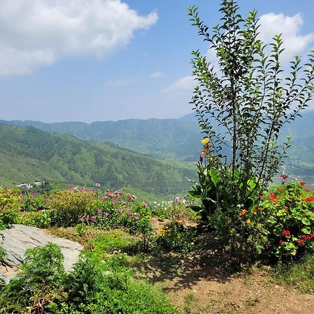 Meraki Huts Pauri Luaran gambar