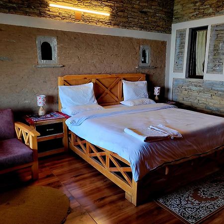 Meraki Huts Pauri Luaran gambar