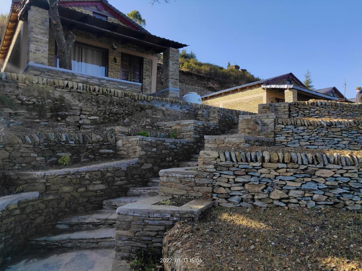 Meraki Huts Pauri Luaran gambar