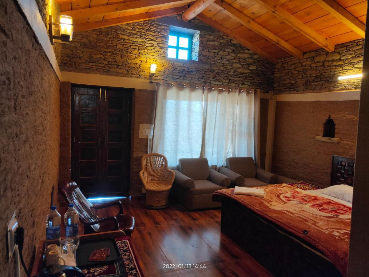 Meraki Huts Pauri Luaran gambar