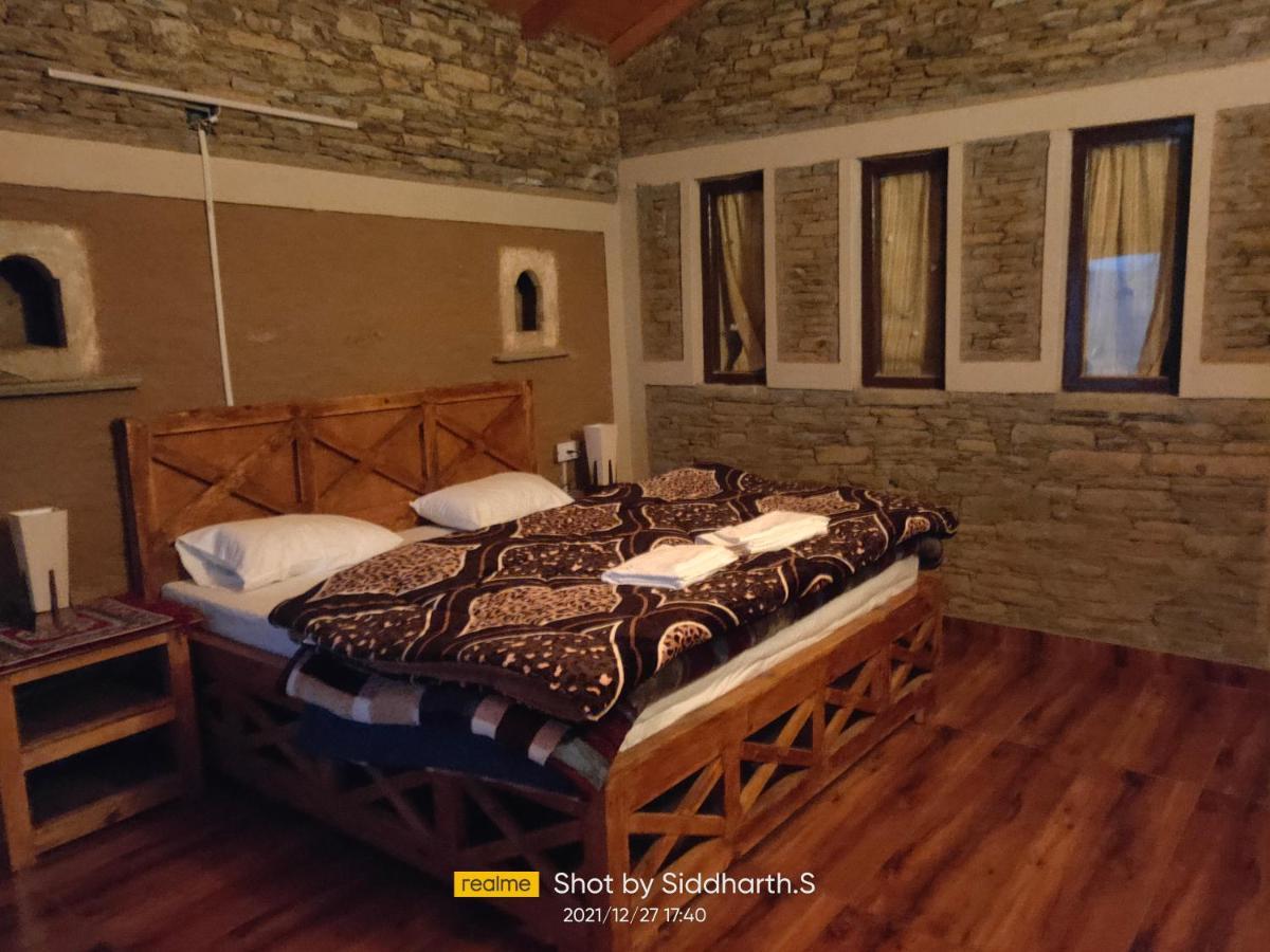 Meraki Huts Pauri Luaran gambar