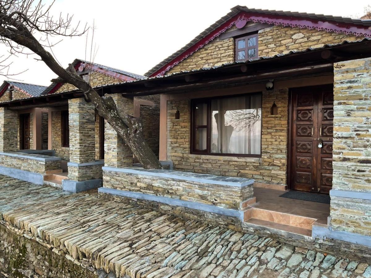 Meraki Huts Pauri Luaran gambar