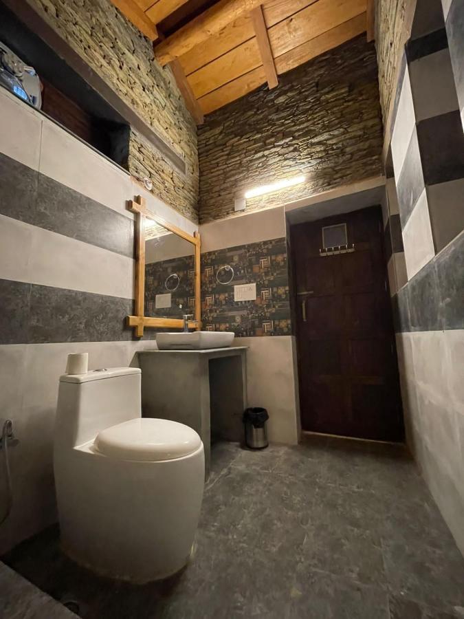 Meraki Huts Pauri Luaran gambar
