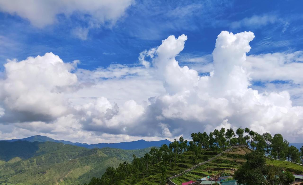 Meraki Huts Pauri Luaran gambar