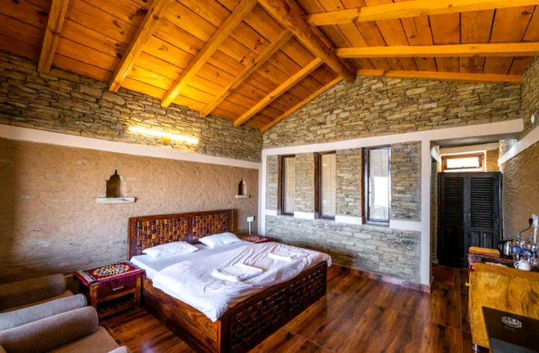 Meraki Huts Pauri Luaran gambar