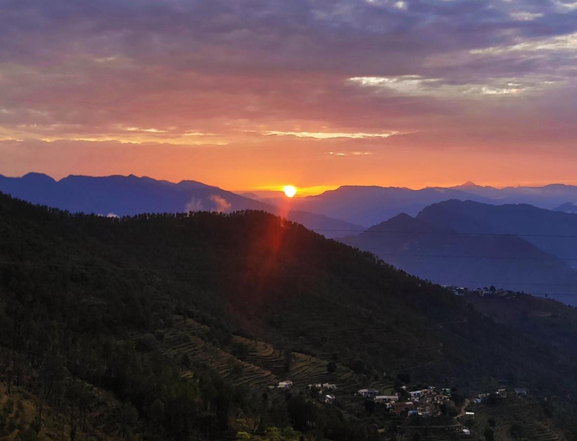 Meraki Huts Pauri Luaran gambar
