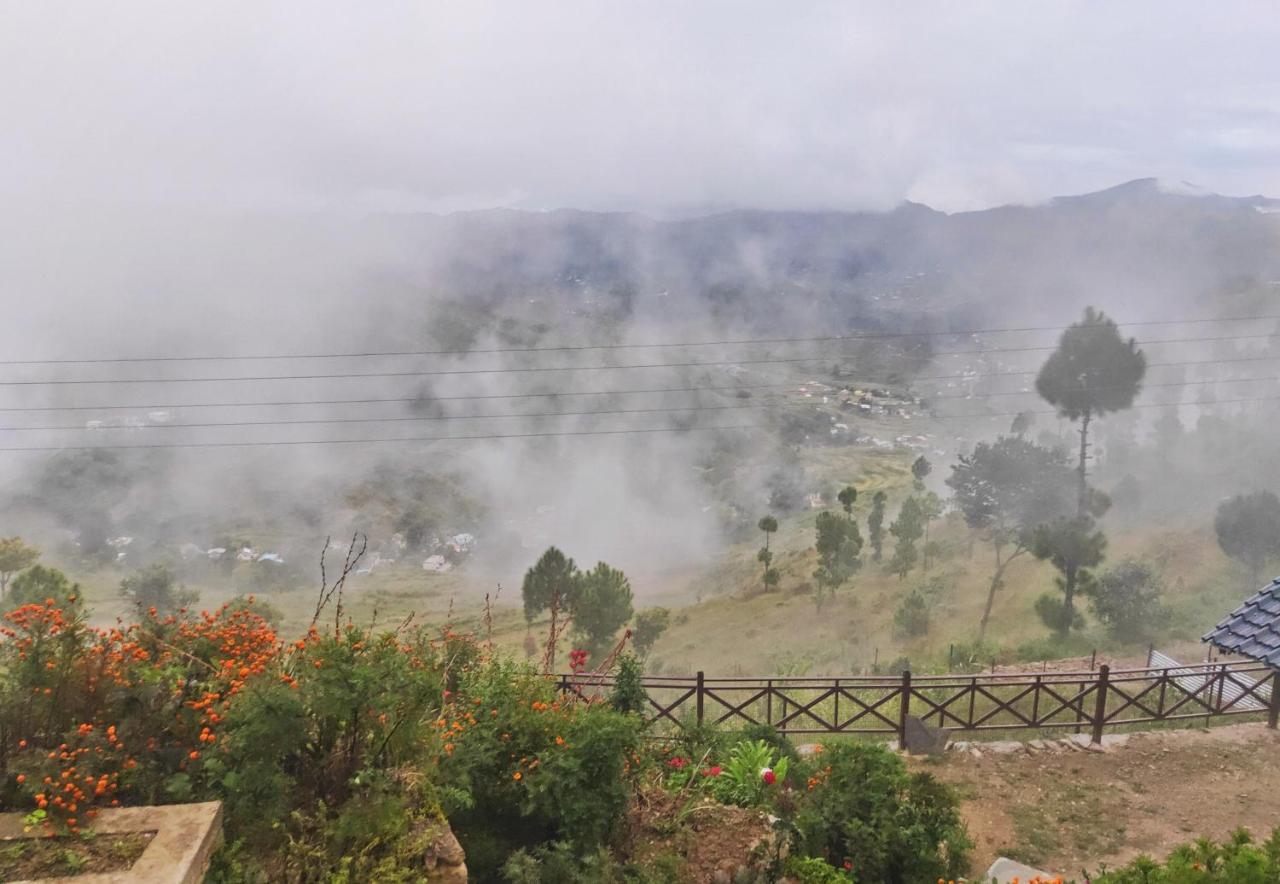 Meraki Huts Pauri Luaran gambar