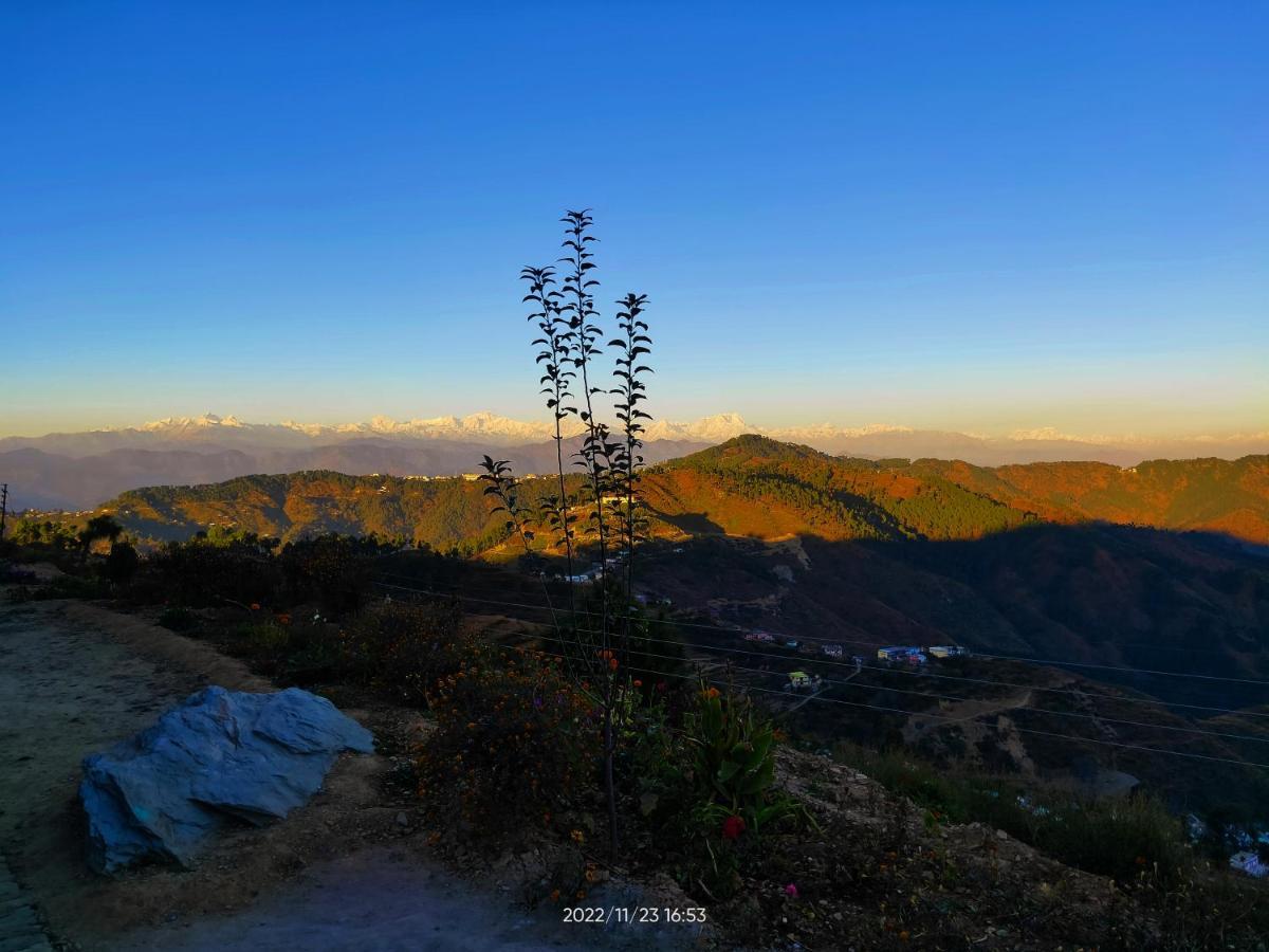 Meraki Huts Pauri Luaran gambar