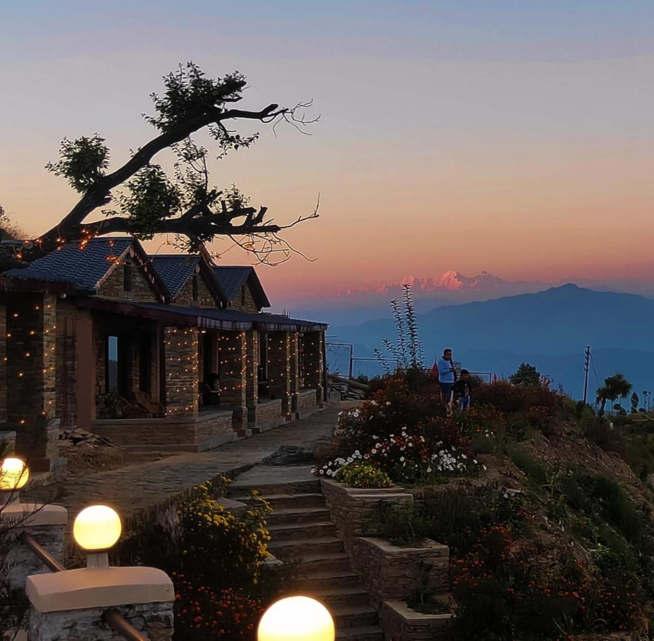 Meraki Huts Pauri Luaran gambar